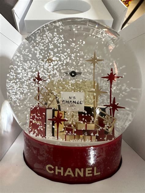 chanel snow globe 2022.